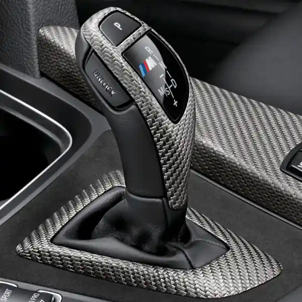 Ornament consola centrala selectorul de viteze "BMW M Performance" - BMW F30, F30N, F31, F31N, F32, F32N, F33, F33N, F34, F34N, F35, F35N, F36 Ultima șansă
